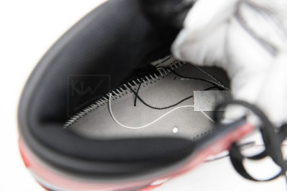 air jordan 1 og retro high black toe 555088 125